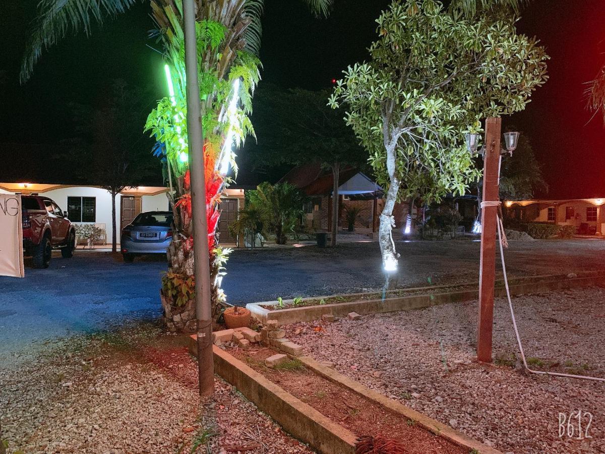 Dhania Cenang Beach Motel Pantai Cenang  Exteriör bild