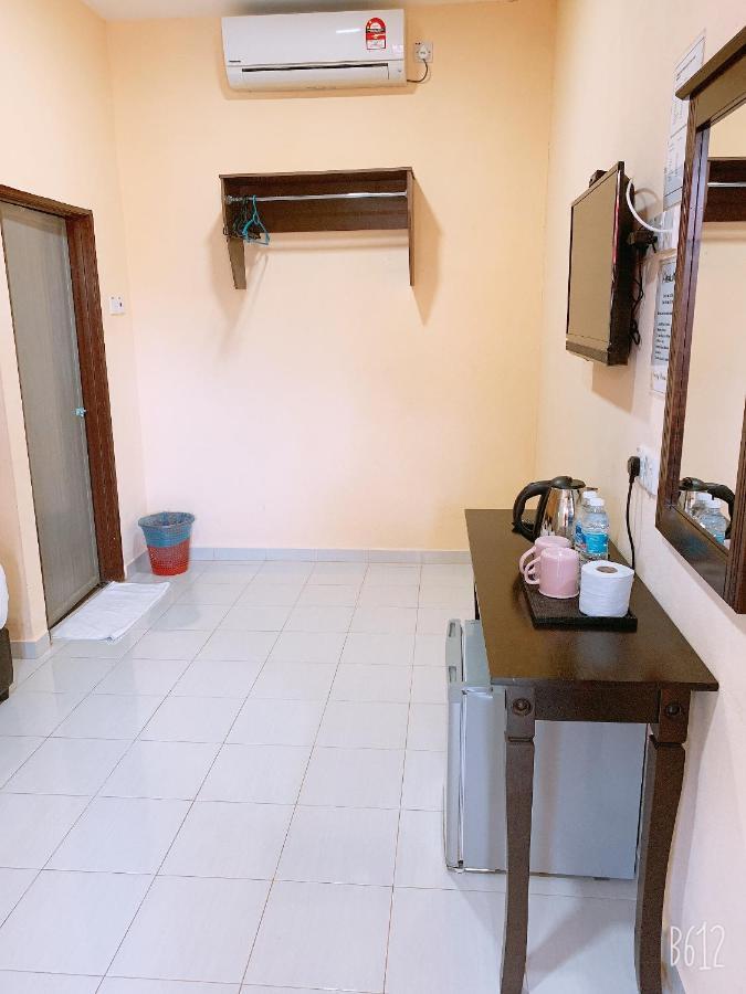 Dhania Cenang Beach Motel Pantai Cenang  Exteriör bild