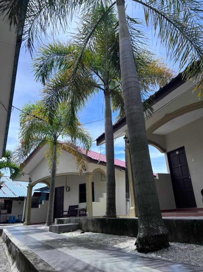 Dhania Cenang Beach Motel Pantai Cenang  Exteriör bild