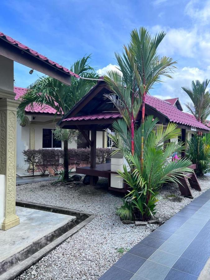 Dhania Cenang Beach Motel Pantai Cenang  Exteriör bild