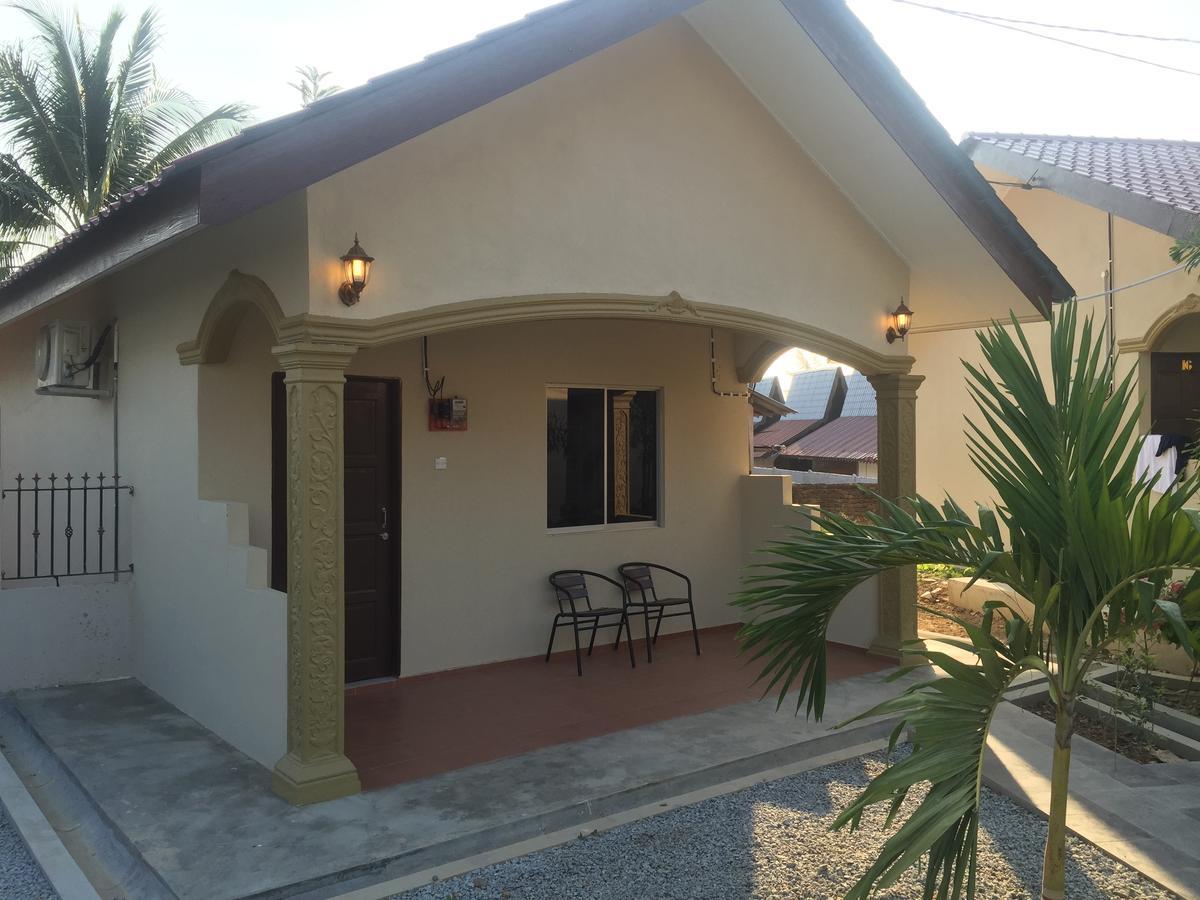 Dhania Cenang Beach Motel Pantai Cenang  Exteriör bild