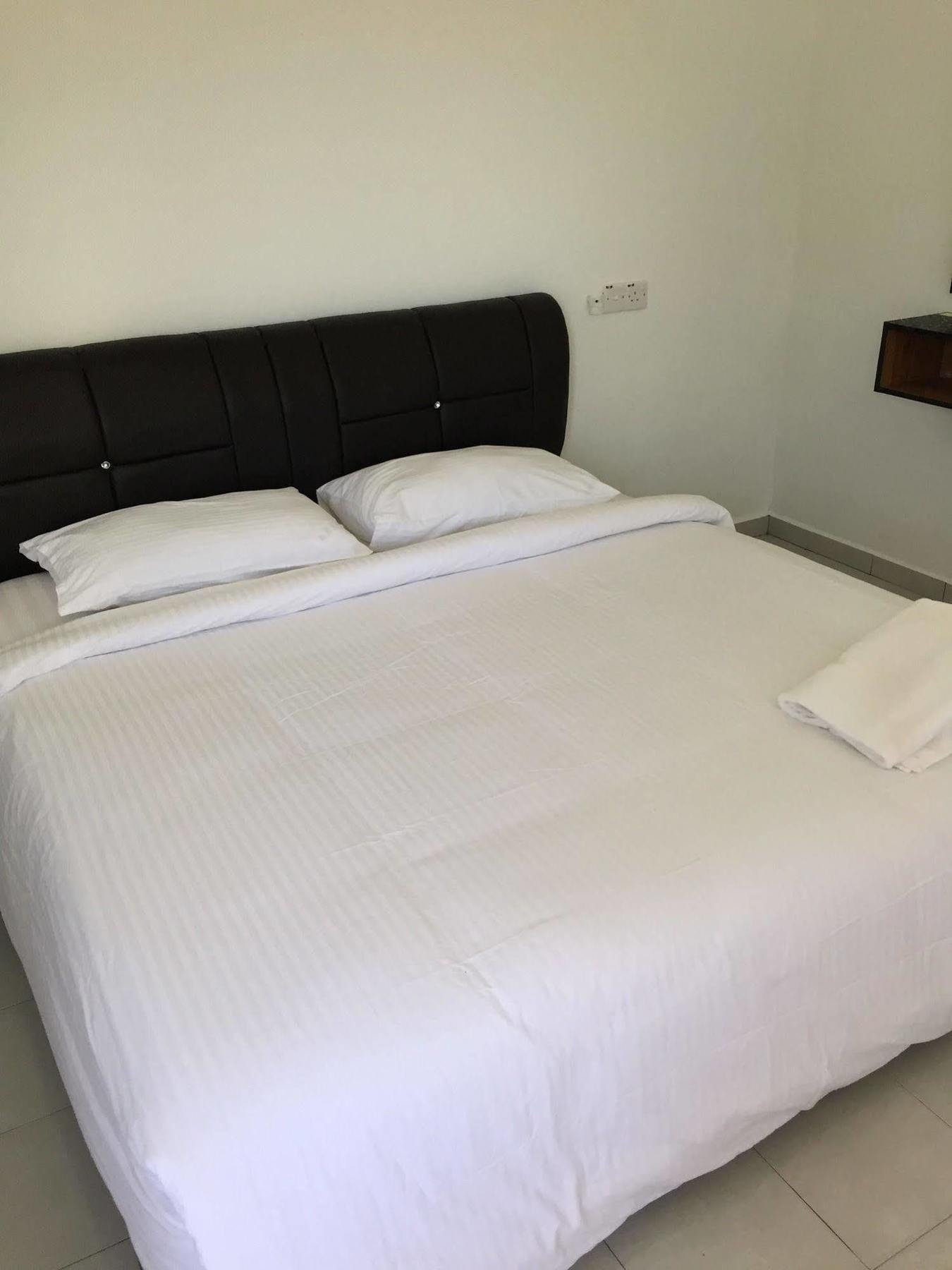 Dhania Cenang Beach Motel Pantai Cenang  Exteriör bild
